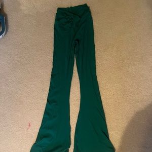 Aerie green flare leggings, never worn, size small